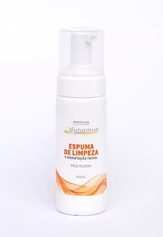Espuma de limpeza e hidratação facial para pele oleosa